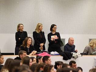 2025-12-05 20-09-07.jpeg